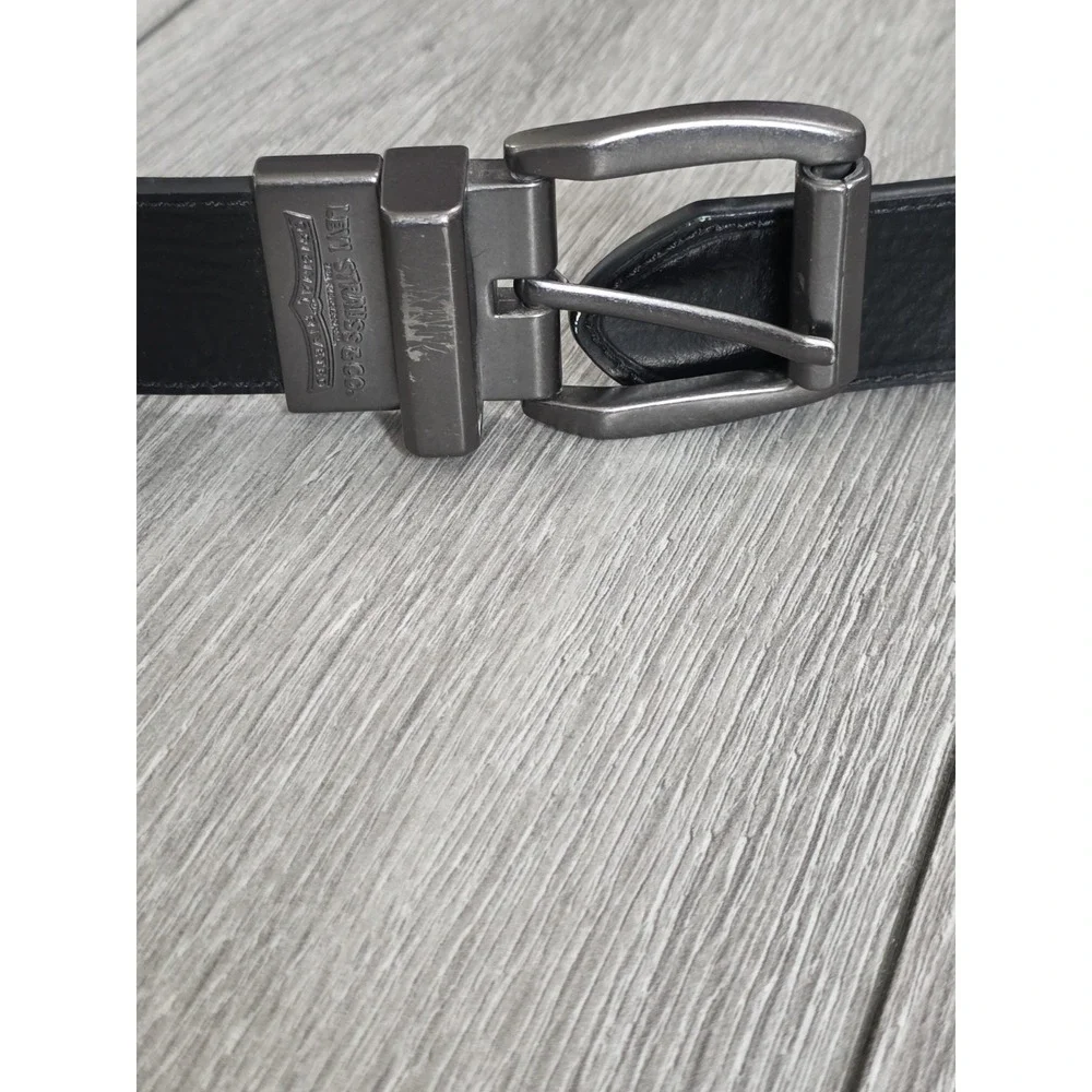Levi‎ Strauss Leather Belt XL 42-44 Mens Black Gunmetal Buckle Genuine Leather